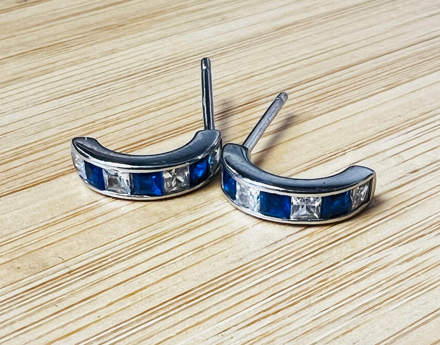 Sterling Silver Blue Half-hoop CZ Clear Studs Earrings