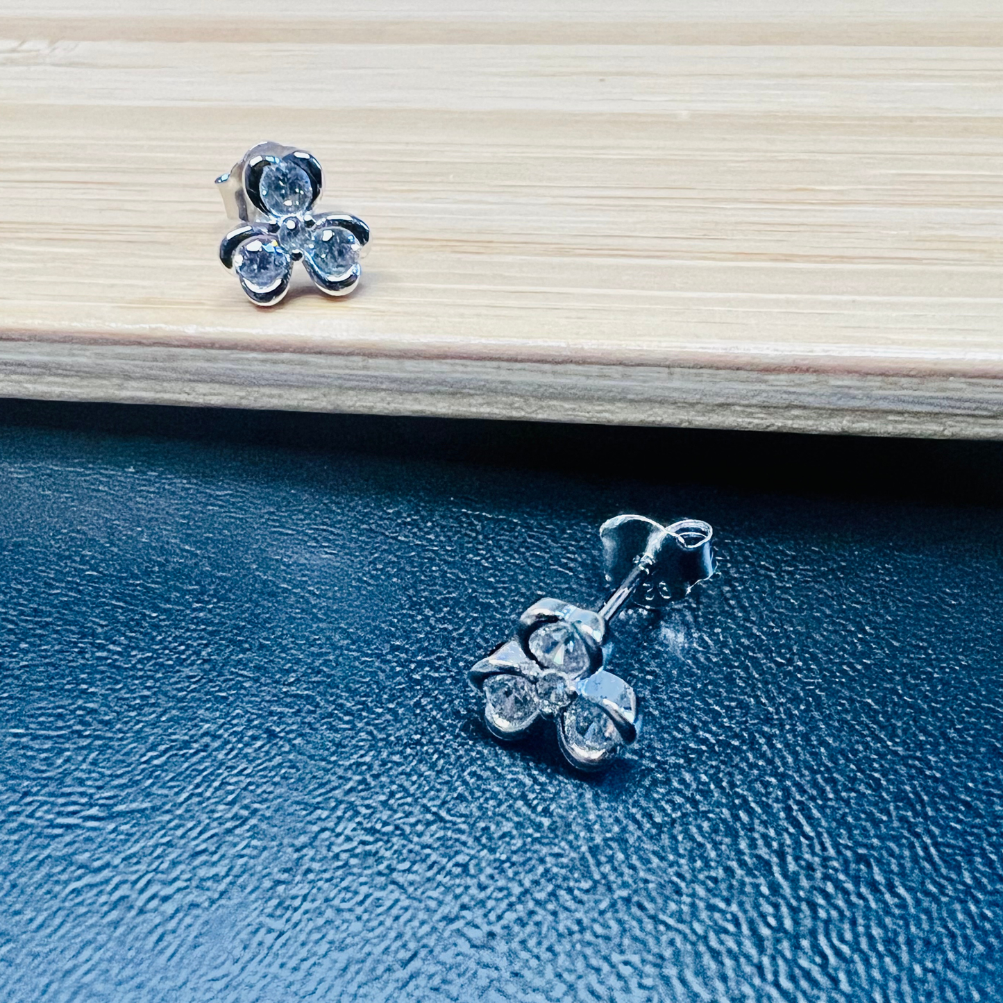 Sterling Silver 3 leaf heart clover CZ Stud Earrings