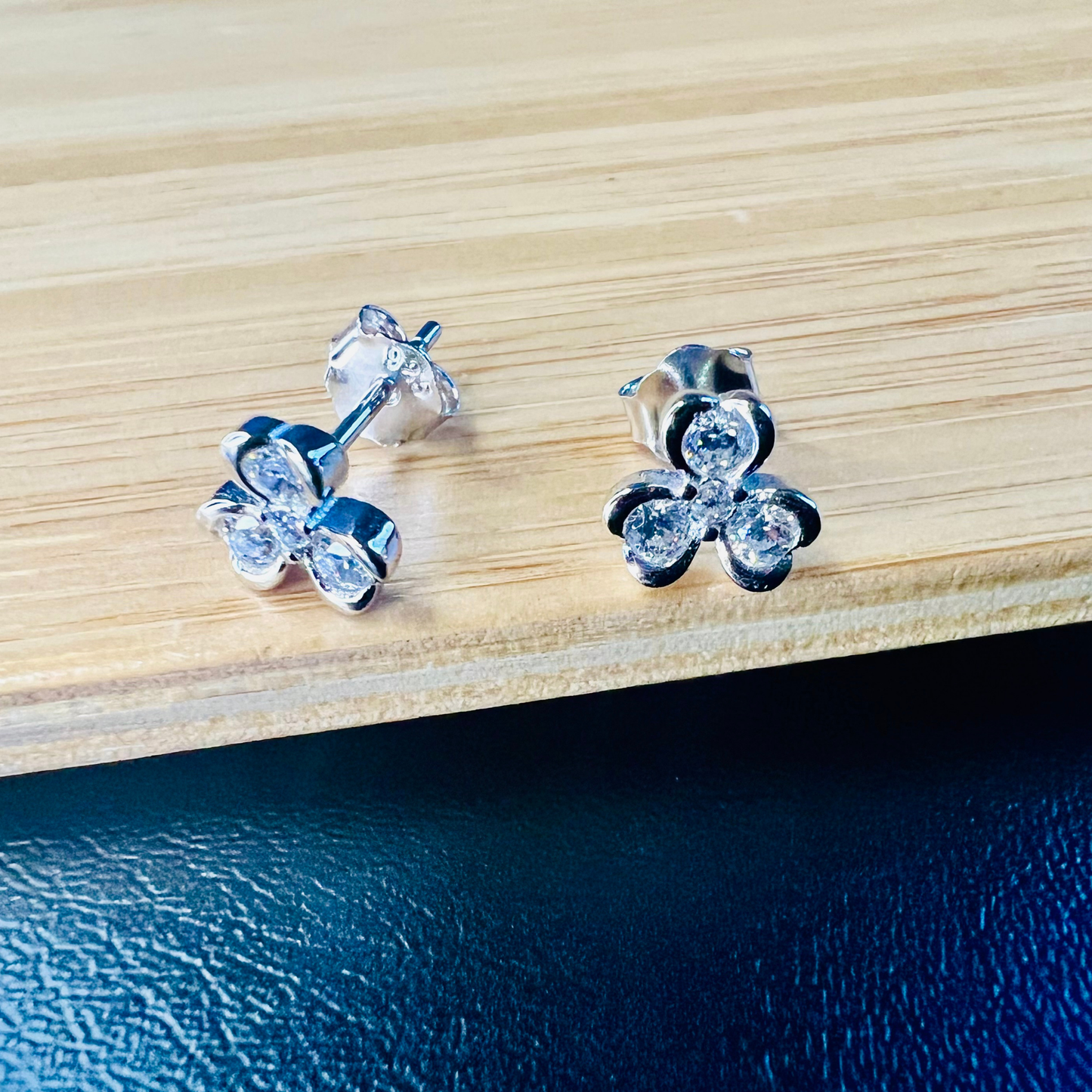 Sterling Silver 3 leaf heart clover CZ Stud Earrings